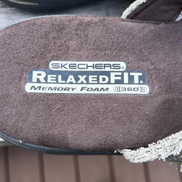 NWT Skechers Evented Arven Flip Flops (7) - Picture 2 of 8